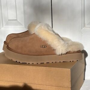 UGG Disquette Slippers